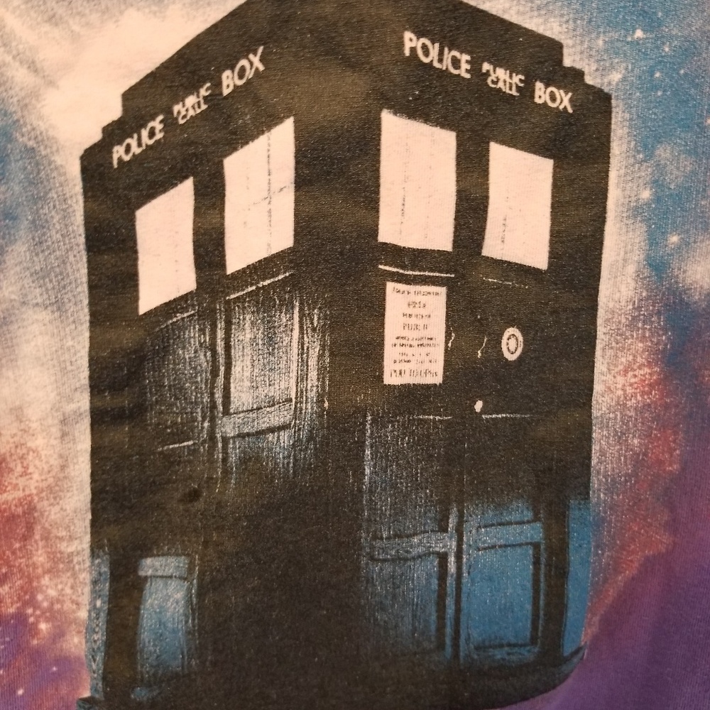 Dr Who Tardis Shirt - Picture 2 of 4
